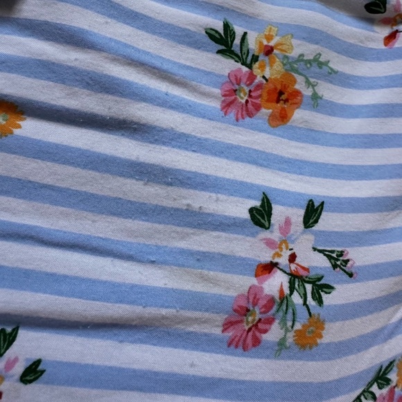 Velvet Heart Blue and White Floral Shirt - Picture 4 of 4